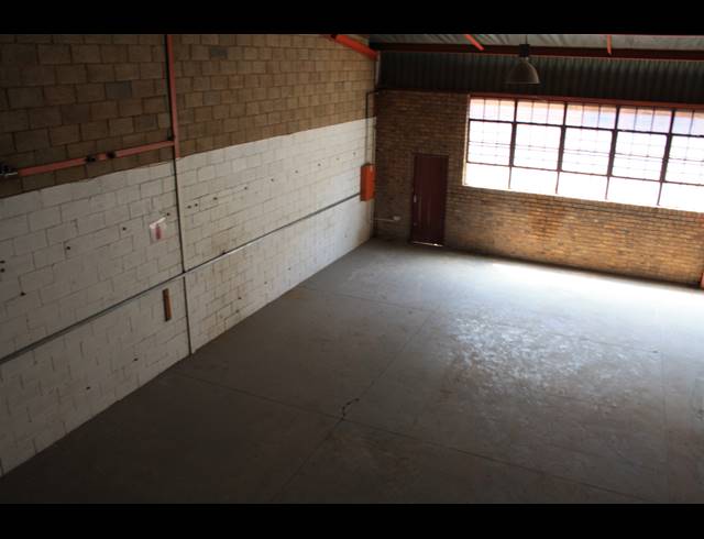 Industrial property to rent in HERIOTDALE